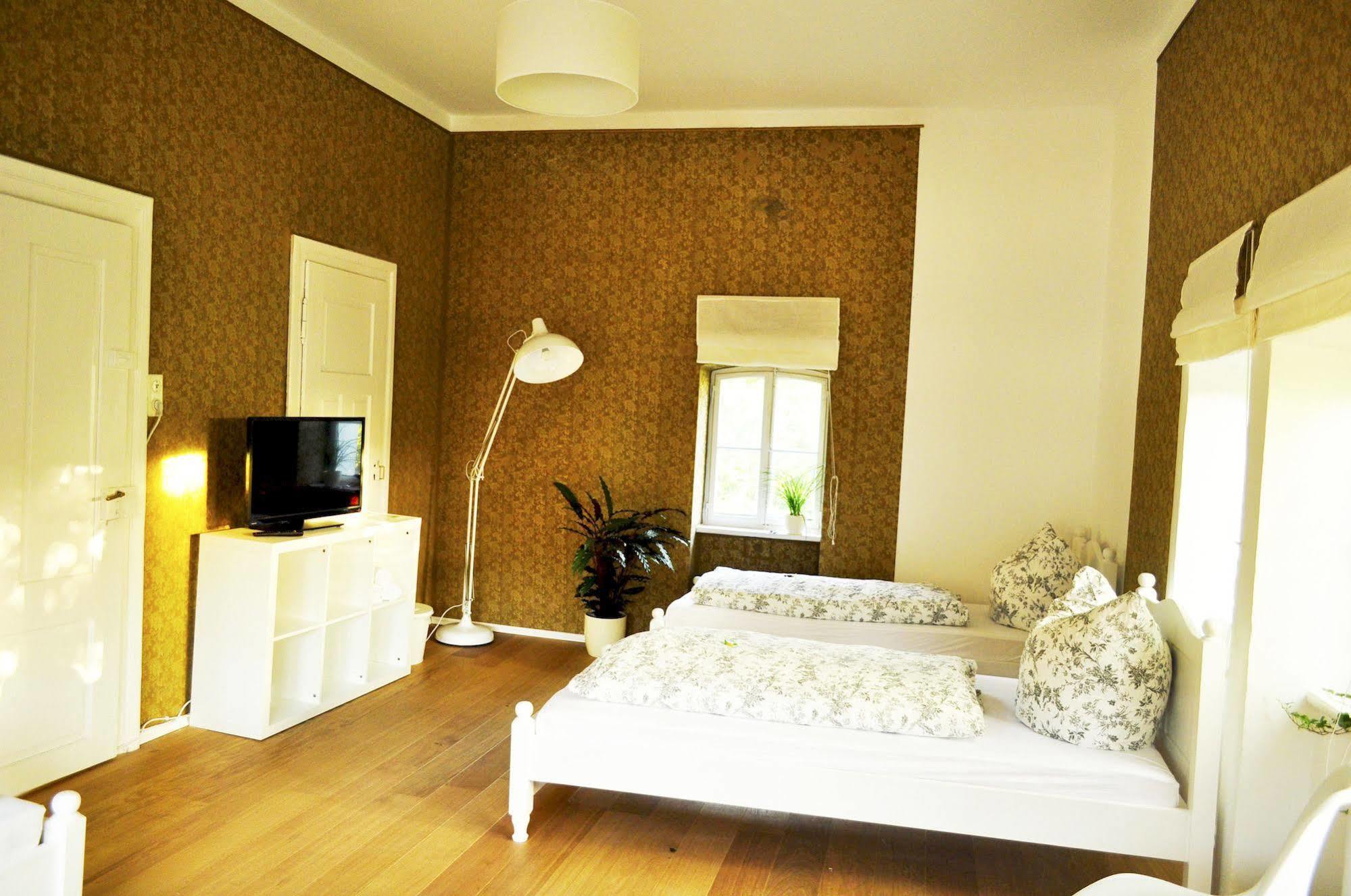 Art Hotel&hostel Hotel 3*